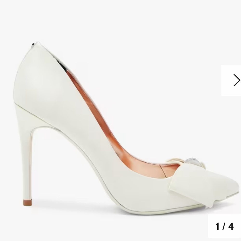 FLASH SALE 🤍Ted Baker London Asellys Pump